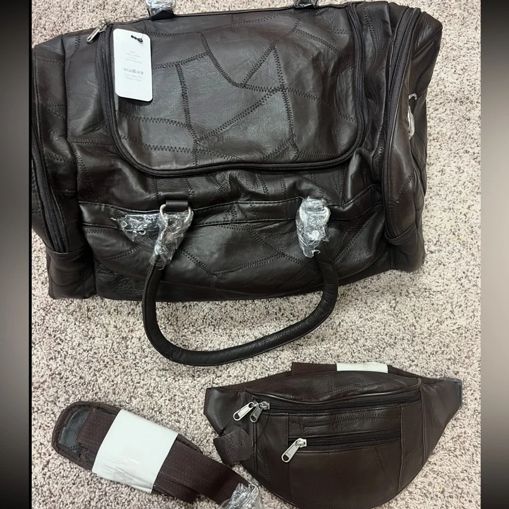 NEW BROWN DUFFLE BAG WITH ACCESSORIES